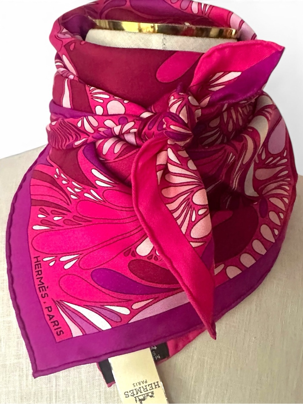 Hermès “Mille Fleurs du Mexique” Silk Carré 70 Scarf – Laetitia Bianchi - Picture 10 of 12